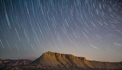 开云体育入口-墨西哥鏖战瑞典，埃尔林三分雨点燃全场：一场精彩绝伦的足球盛宴