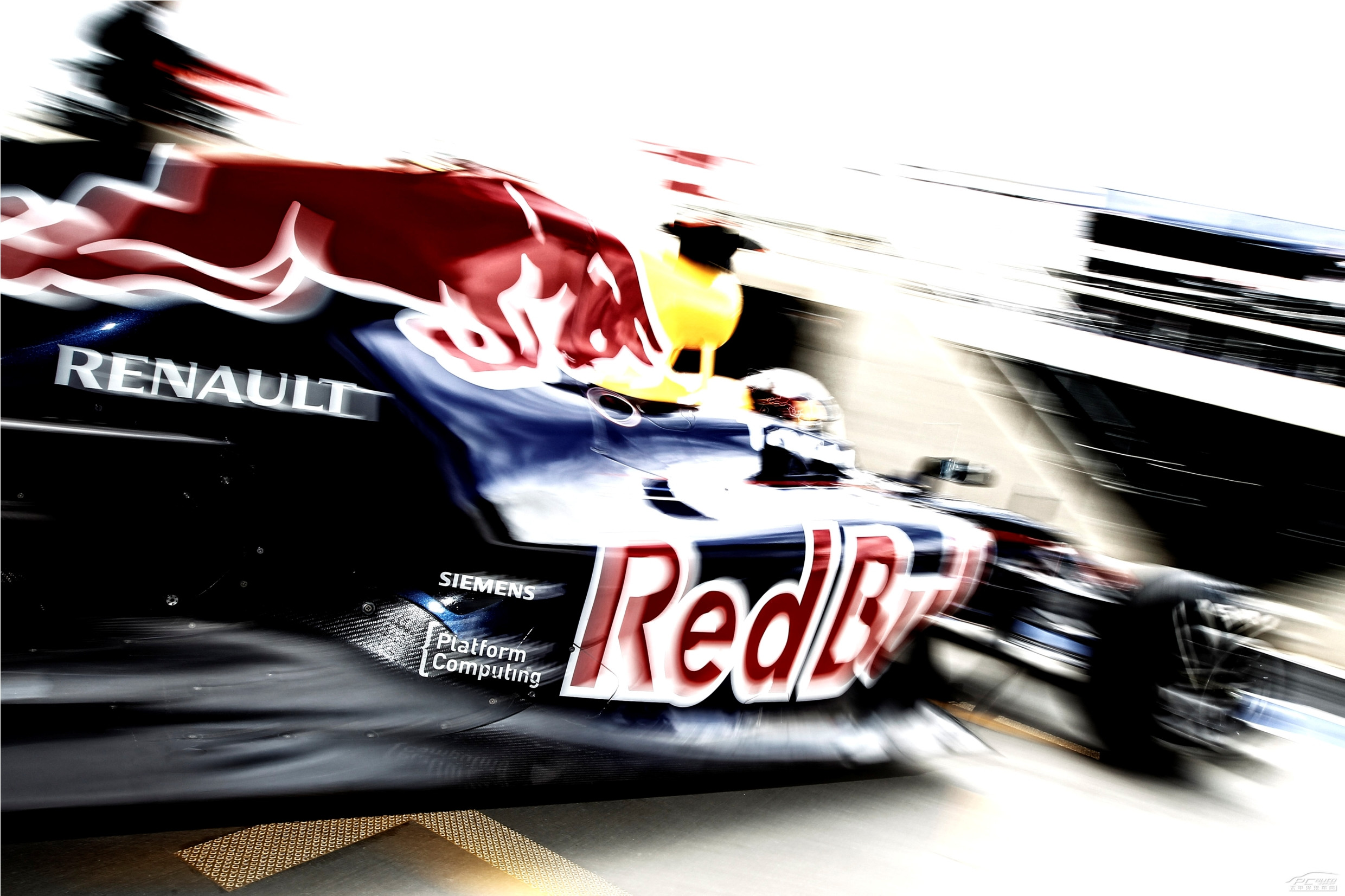 雷诺车队完胜红牛二队，周冠宇带队取胜