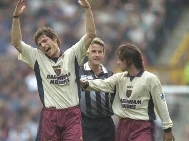 开云下载-法国队鏖战中国队，黄鸭组合刷新纪录