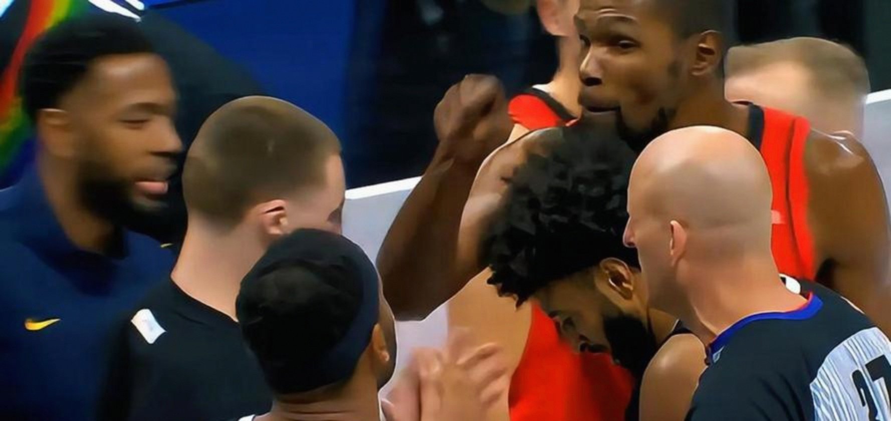 开云体育-热火力克掘金，杜兰特点燃赛场